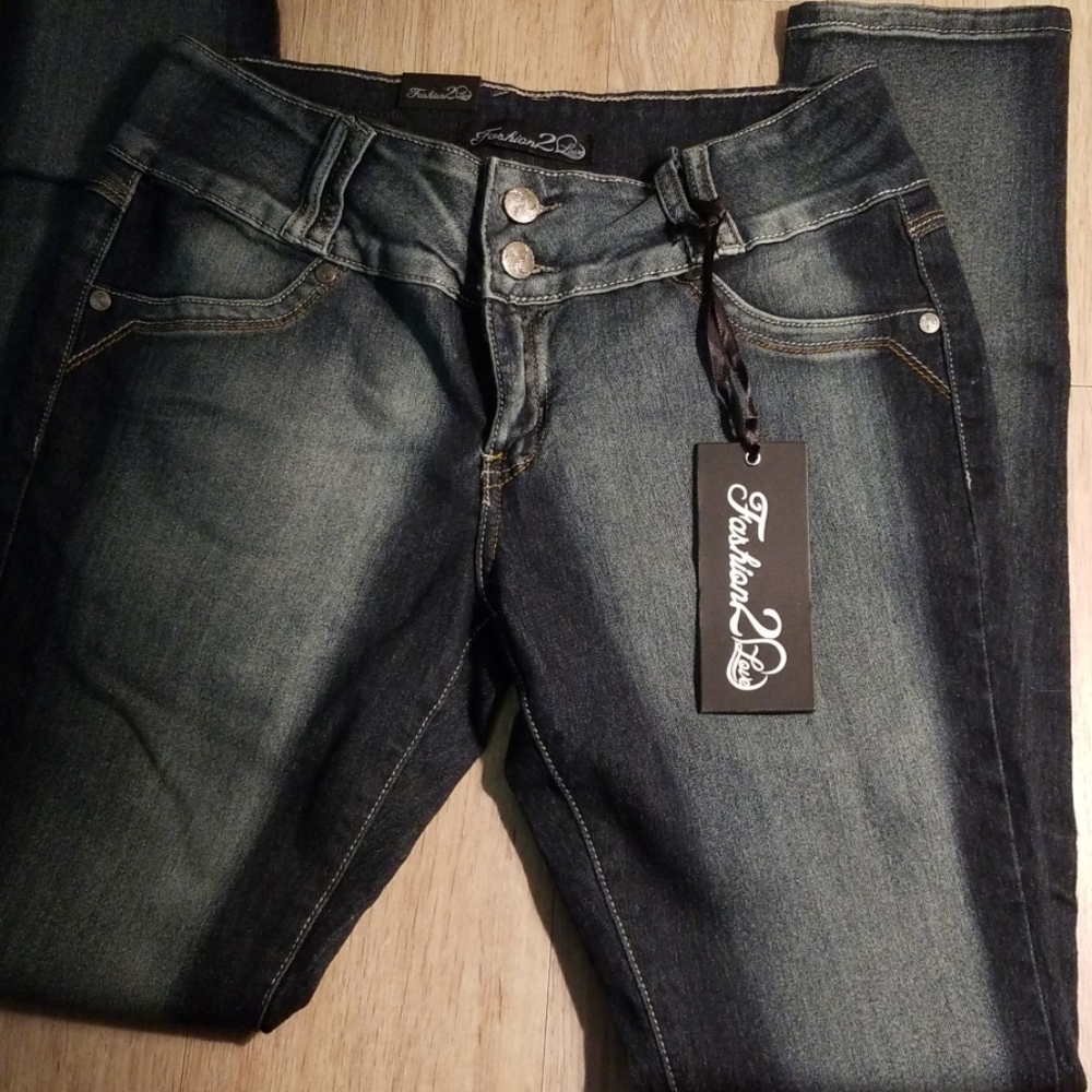 Brand new low rise stretch jeans